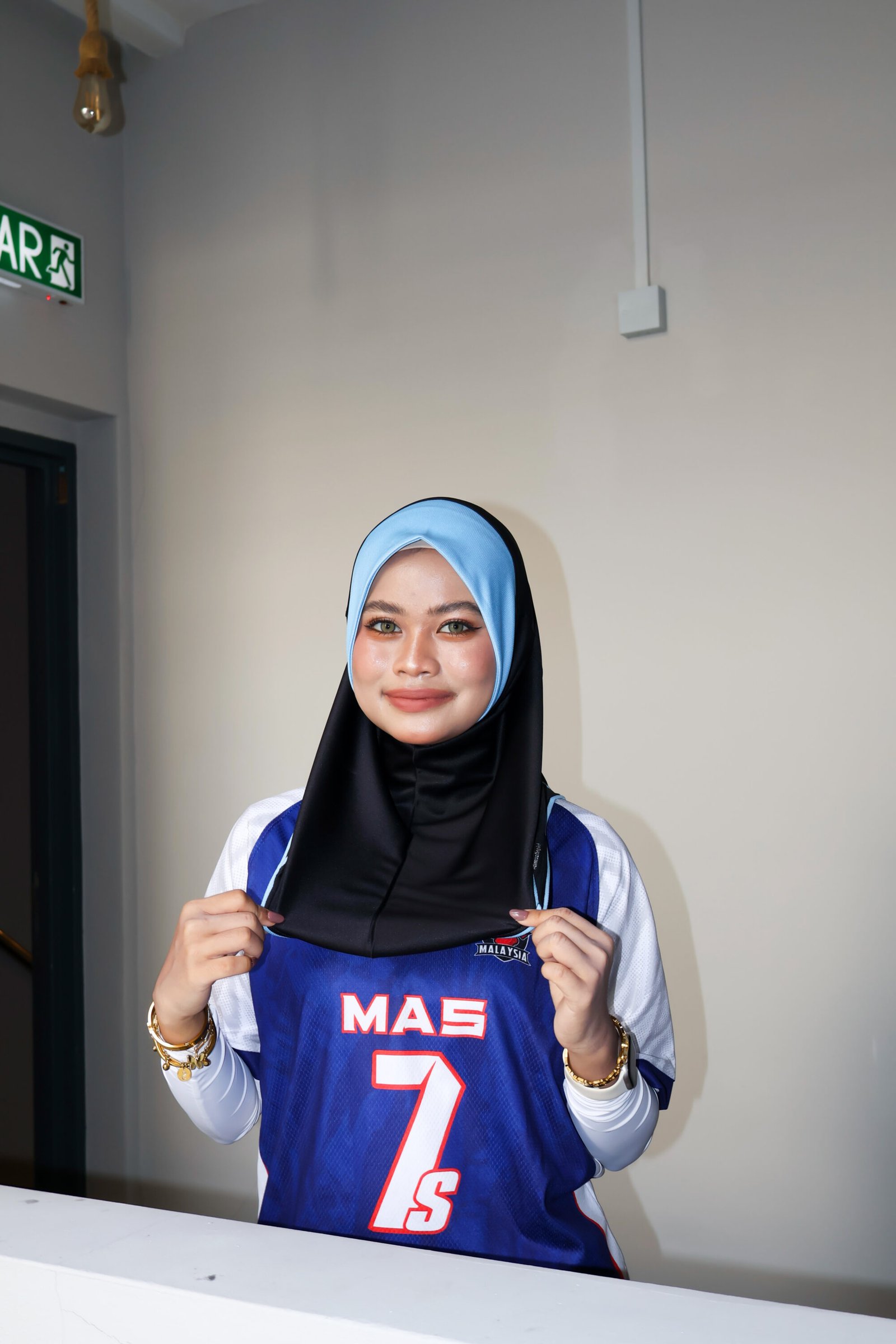 BLACK BLUE SPORT JERSEY HEEJAB BY