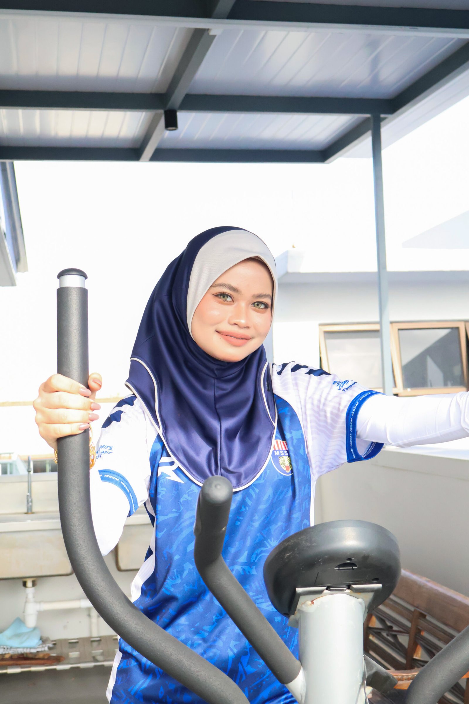 NAVY BLUE SPORT JERSEY HEEJAB
