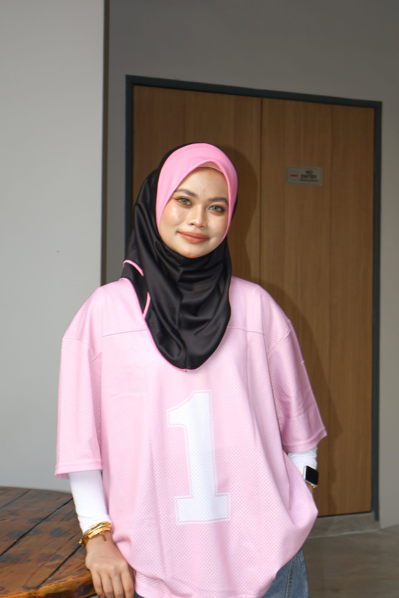 BLACK PEACH SPORT JERSEY HEEJAB