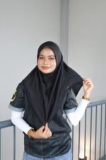 FULL BLACK GOLDEN SPORT JERSEY HEEJAB