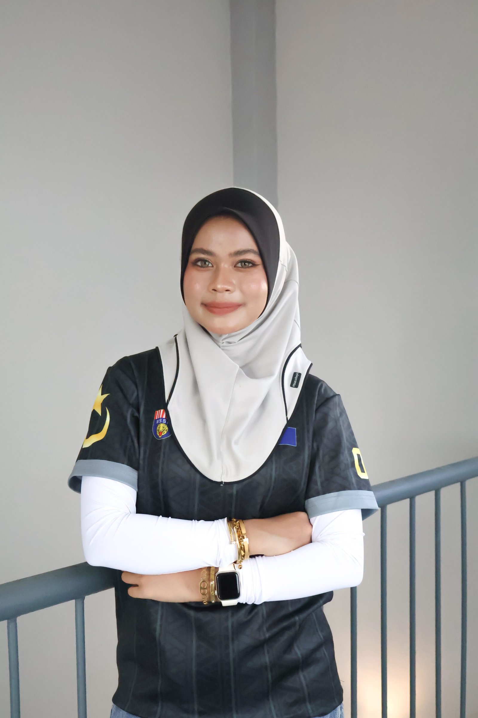 LADYBLACK SPORT JERSEY HEEJAB