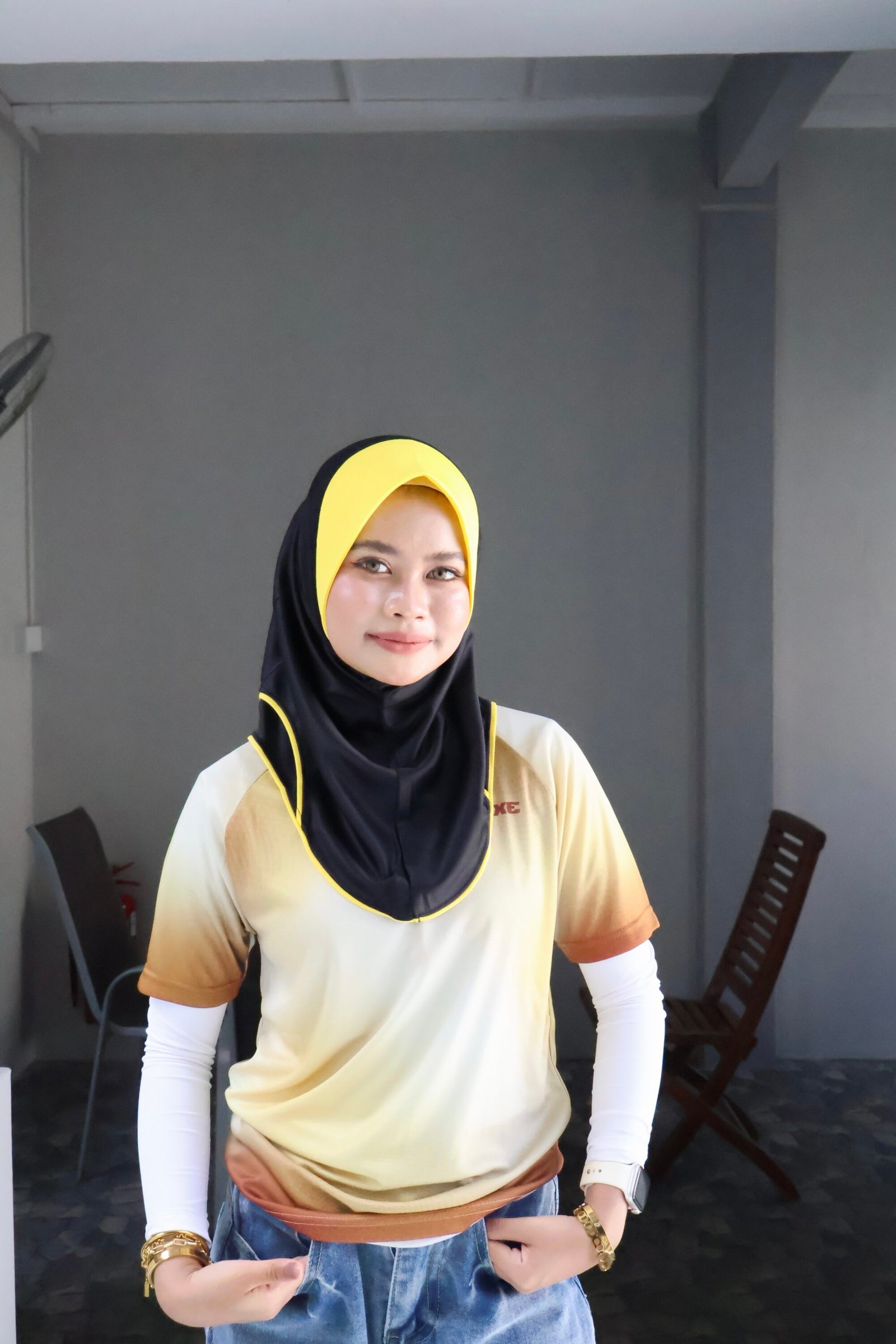 BLACK YELLOW SPORT JERSEY HEEJAB