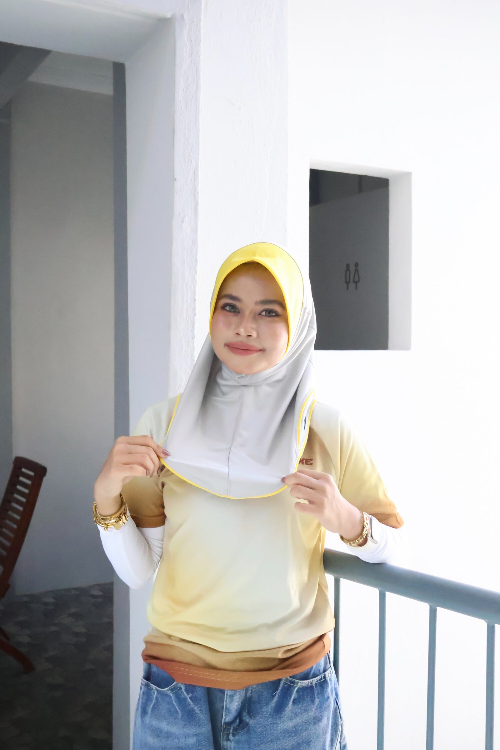 GREY YELLOW SPORT JERSEY HEEJAB