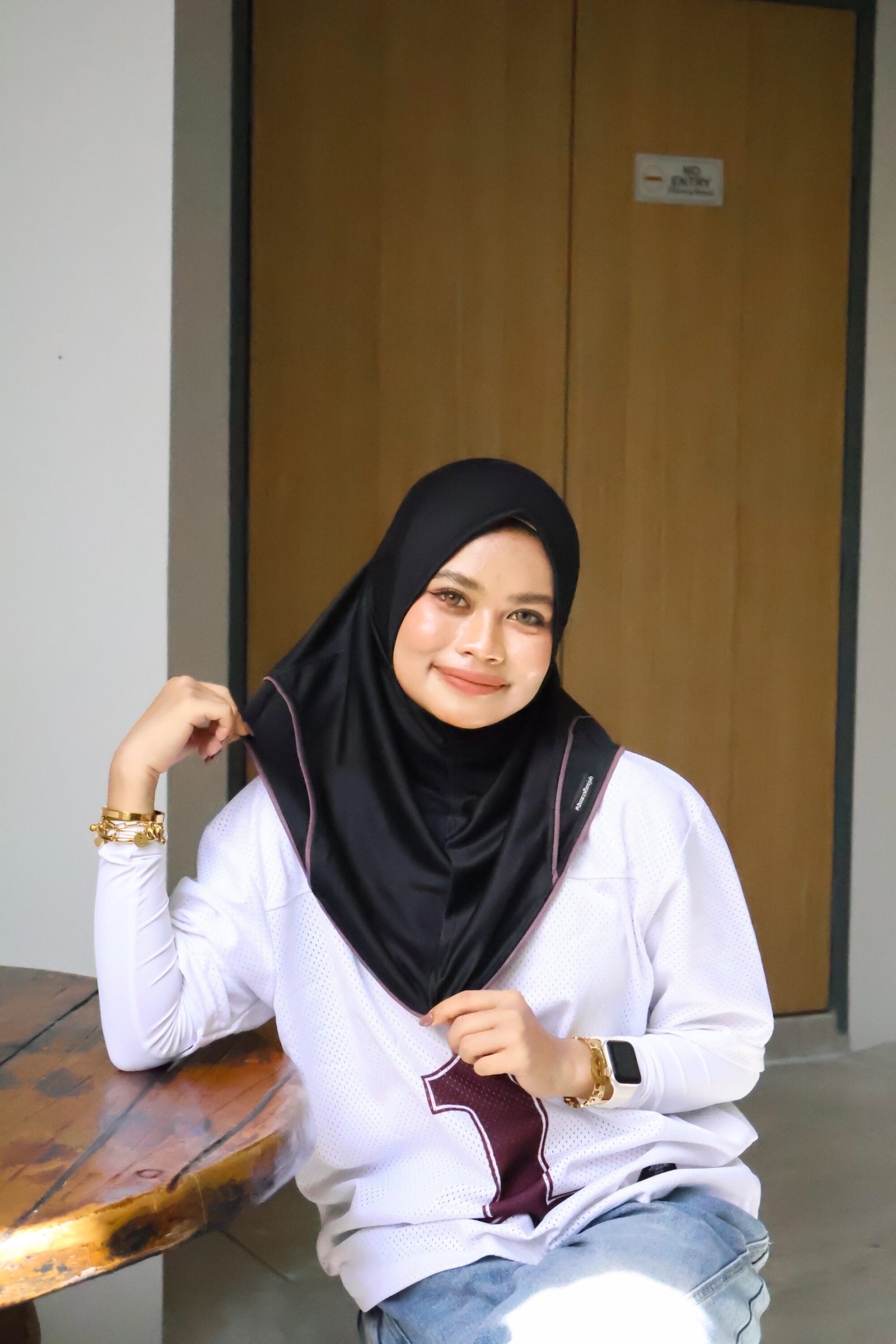 ALL BLACK SPORT JERSEY HEEJAB